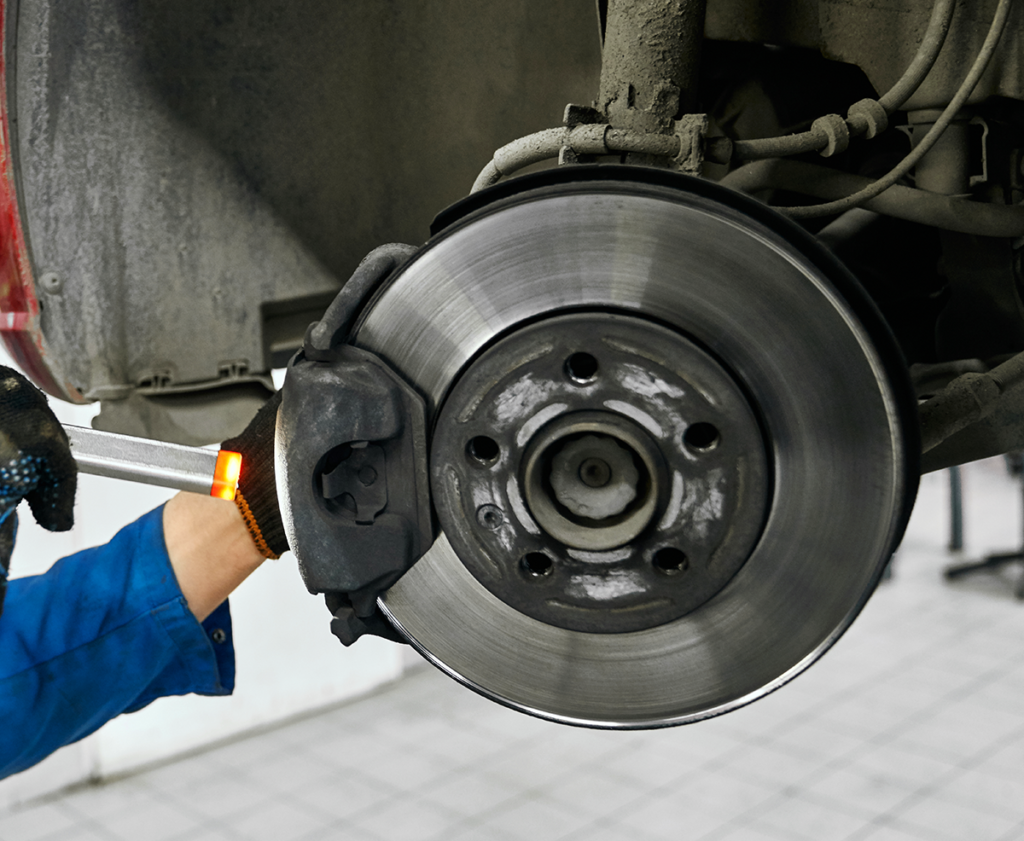 Howard Fleet and Tire Service brake repair shop is committed to providing dependable solutions tailored to your vehicle’s specific needs.